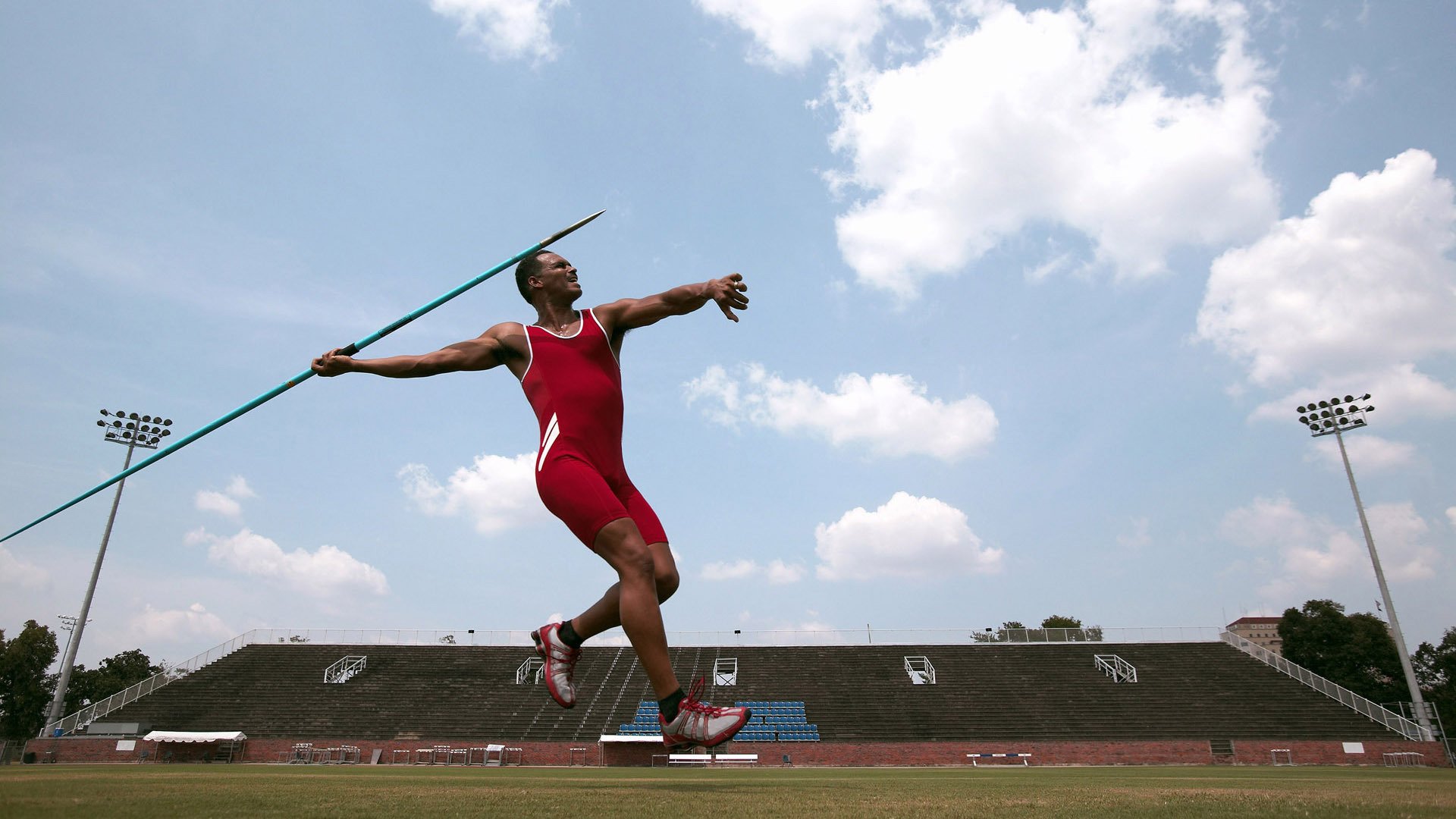 个人混合泳技术衔接成升级重点，个人混合泳项目